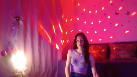 Elisa online show from 04/26/26, 05:43