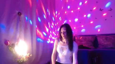 Snapshot of elysasun chatting on 05/16/26, 05:34 Elisa online show from 05/16/26, 05:34
