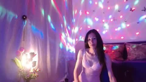 Snapshot of elysasun chatting on 06/13/26, 07:23 Elisa online show from 06/13/26, 07:23