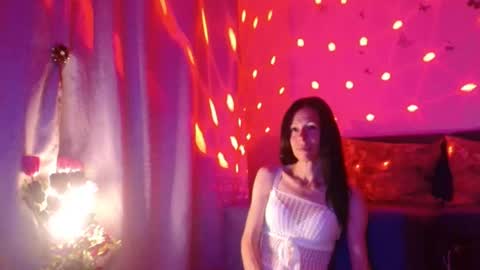 Snapshot of elysasun chatting on 06/18/26, 06:56 Elisa online show from 06/18/26, 06:56