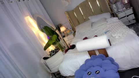 ElysHunter the girl will hunt you  online show from 11/25/25, 12:05