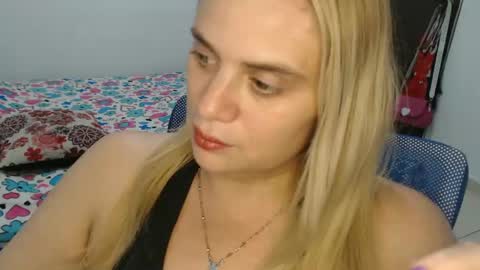 E L Z A  online show from 02/13/25, 07:21