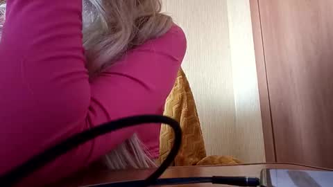 Elza Kom online show from 09/19/25, 03:41