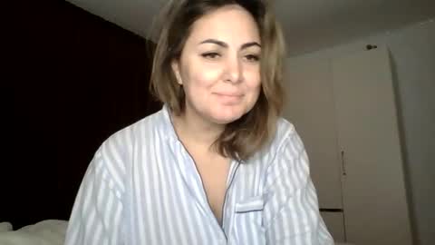 Em online show from 09/29/25, 08:35