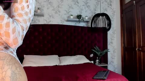 Ema  online show from 09/08/25, 08:41