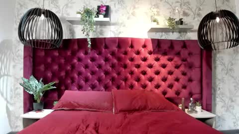 Ema  online show from 10/16/25, 08:32