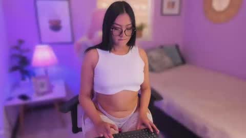 Ema online show from 09/25/25, 09:29