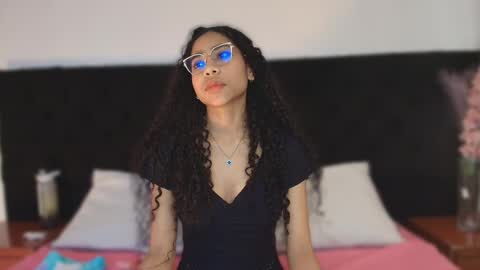 Snapshot of emaffox chatting on 03/19/26, 06:06 Ema Fox online show from 03/19/26, 06:06