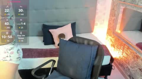 Snapshot of emahills__axelrose chatting on 10/27/25, 01:26 emahills__axelrose online show from 10/27/25, 01:26