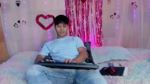 Snapshot of emalu_jones chatting on 02/16/26, 11:56 Ema Luna online show from 02/16/26, 11:56