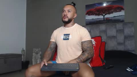 Snapshot of emanuelspencer chatting on 02/04/26, 10:32 emanuelspencer online show from 02/04/26, 10:32