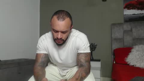 Snapshot of emanuelspencer chatting on 03/02/26, 07:15 emanuelspencer online show from 03/02/26, 07:15