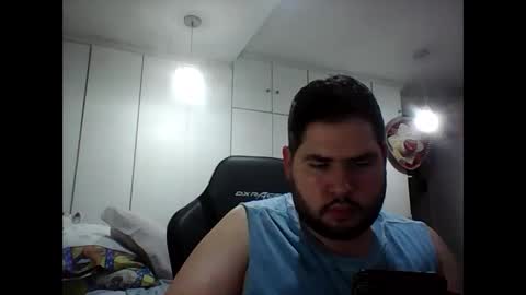 embarrassed_str8_3incher online show from 02/02/26, 12:42