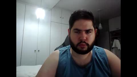 embarrassed_str8_3incher online show from 03/25/26, 06:03