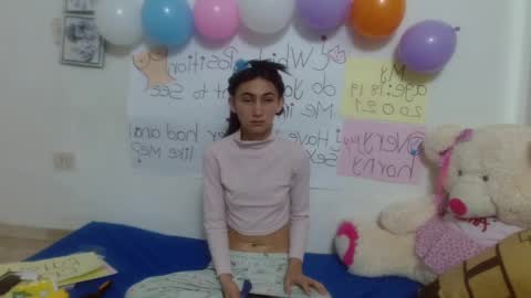 Snapshot of ember57607 chatting on 02/08/25, 11:33 ember57607 online show from 02/08/25, 11:33