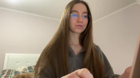 Alina online show from 04/17/26, 07:17