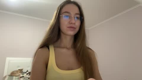 Alina online show from 06/15/26, 10:23