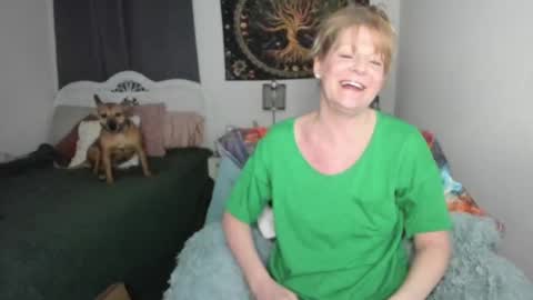 Snapshot of emberpheonixxx chatting on 03/12/25, 03:46 Ember Pheonixxx online show from 03/12/25, 03:46