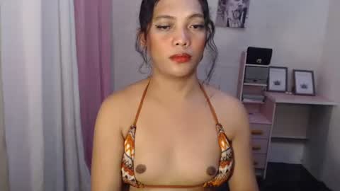 Snapshot of embodiment_sex chatting on 02/21/26, 05:47 Venice online show from 02/21/26, 05:47