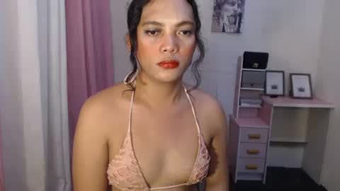 Snapshot of embodiment_sex chatting on 02/23/26, 06:44 Venice online show from 02/23/26, 06:44