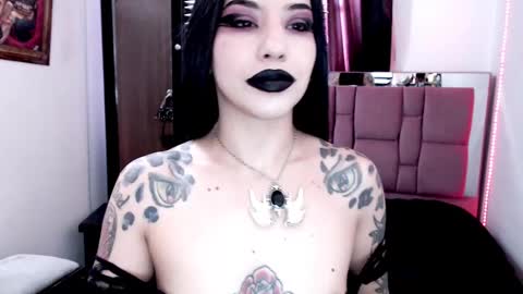 Emerald Black online show from 01/18/25, 12:57