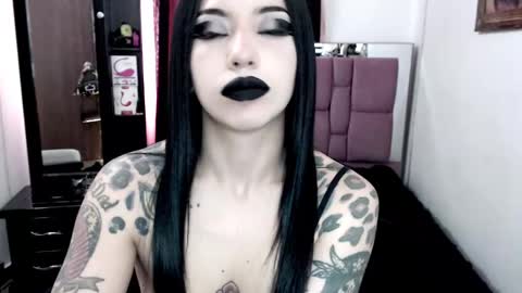 Emerald Black online show from 01/28/25, 02:21