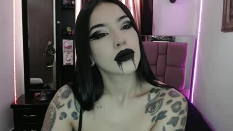 Emerald Black online show from 02/08/25, 03:42