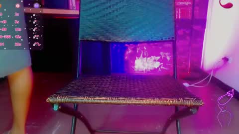 Snapshot of emeli_roushot chatting on 05/16/26, 11:42 Emeli online show from 05/16/26, 11:42