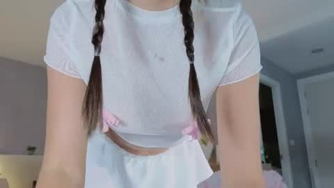 Snapshot of emelia_fox chatting on 07/03/26, 03:02 Emmy the sly little fox HTP is open an unforgettable show awaits you. I undress in private online show from 07/03/26, 03:02