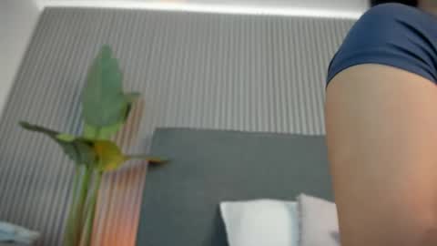 emelie_89 online show from 04/30/26, 11:38