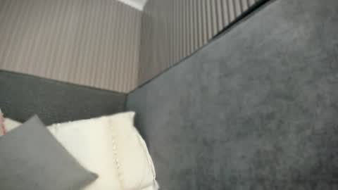 Snapshot of emelie_89 chatting on 06/09/26, 11:55 emelie_89 online show from 06/09/26, 11:55