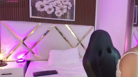 Emily  online show from 05/10/26, 04:39