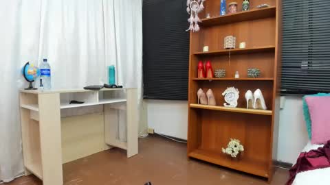 Emely   online show from 12/05/24, 12:30