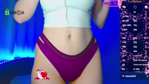 Snapshot of emelycrystal chatting on 02/22/26, 04:35 Emely online show from 02/22/26, 04:35