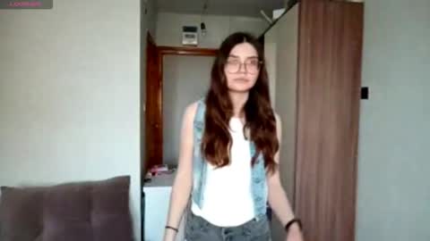 Snapshot of emelysimonson chatting on 10/11/25, 09:41 Stacy online show from 10/11/25, 09:41