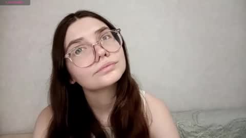 Snapshot of emelysimonson chatting on 10/19/25, 01:12 Stacy online show from 10/19/25, 01:12