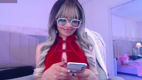 Danna online show from 09/28/25, 09:20