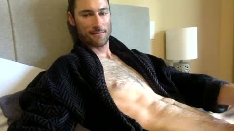 Snapshot of emerald_skyz chatting on 06/13/26, 02:09 Irish Cream online show from 06/13/26, 02:09