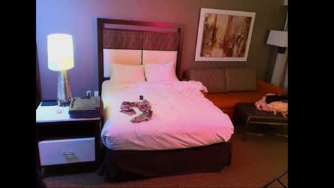 Snapshot of emerylune_xo chatting on 01/09/26, 10:51 Emery Lune online show from 01/09/26, 10:51