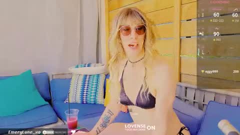 Snapshot of emerylune_xo chatting on 04/22/26, 11:06 Emery Lune online show from 04/22/26, 11:06