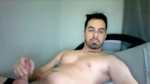 Snapshot of emgee88 chatting on 01/11/25, 09:04 emgee88 online show from 01/11/25, 09:04