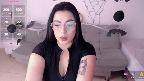 emi_carter online show from 10/25/25, 10:37