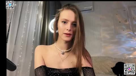 Snapshot of emi_me chatting on 02/02/25, 11:53 Emi me online show from 02/02/25, 11:53