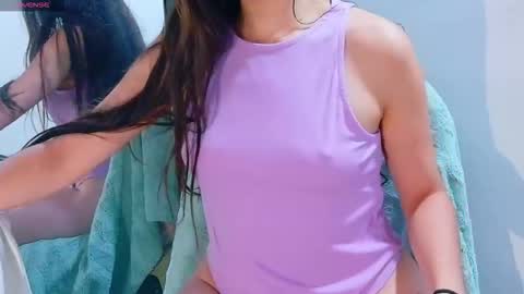 Emmily Roberts online show from 10/13/25, 04:34