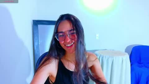 Emmily Roberts online show from 10/21/25, 03:51