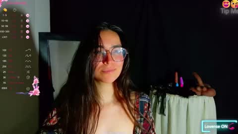 Emmily Roberts online show from 10/28/25, 04:27