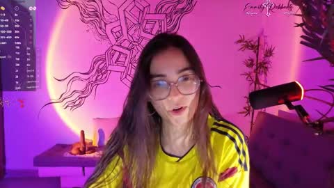 Snapshot of emi_roberts chatting on 03/24/26, 12:59 Emmily Roberts online show from 03/24/26, 12:59