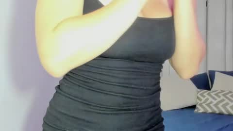 Snapshot of emi_royse chatting on 05/15/26, 11:12 emi_royse online show from 05/15/26, 11:12