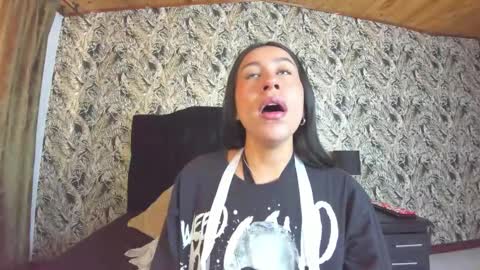 Emilia Gomez online show from 12/05/25, 01:09