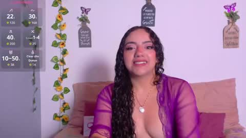 Snapshot of emiily_curly chatting on 04/09/26, 10:42 Emily online show from 04/09/26, 10:42